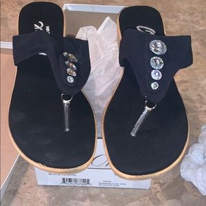 Women’s wedge sandals